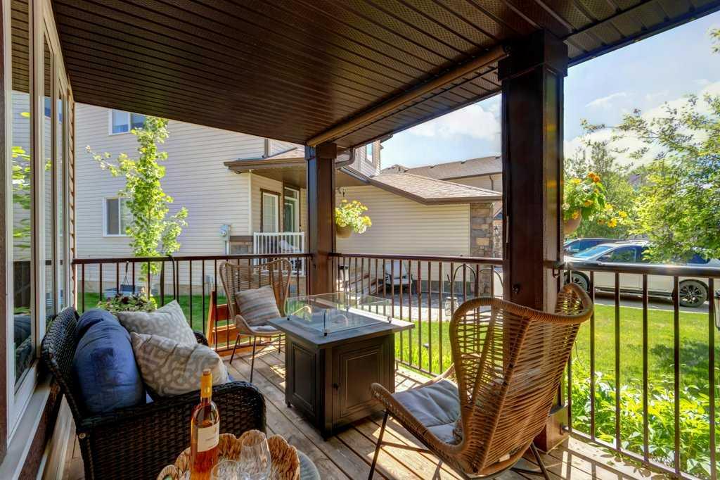 8 Crystal Green Grove