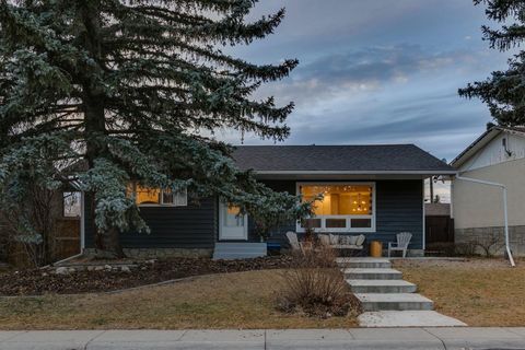 1324 Lake Sylvan Drive SE Calgary AB T2J 3C8