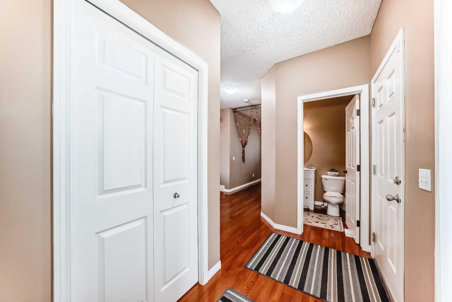 148 Saddlecrest Gardens NE