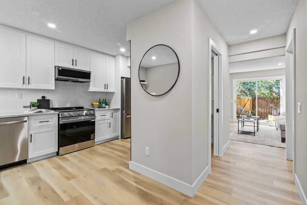 Photo of 4810 40 Avenue SW #14, Calgary, AB T3E 1E4 (MLS # A2259852)