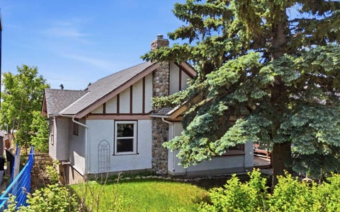 Photo of 2713 9 Avenue SE, Calgary, AB T2A 0B6 (MLS # A2324121)