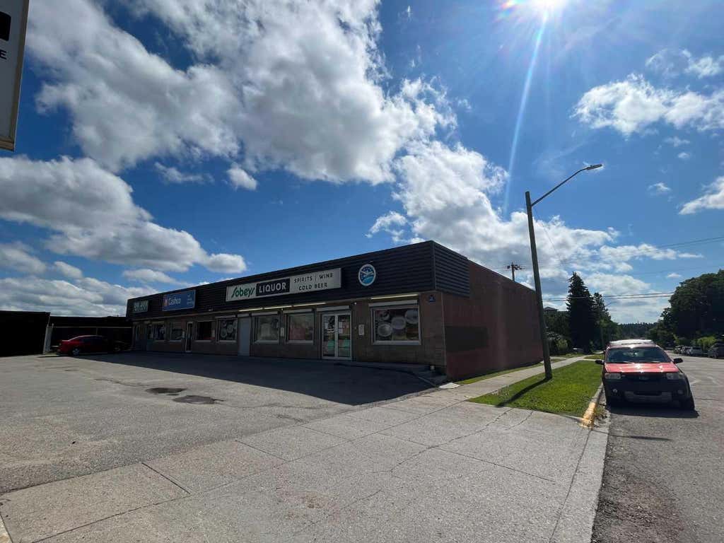 Photo of 624 50 Street, Edson, AB T7E 1N7 (MLS # A2337016)