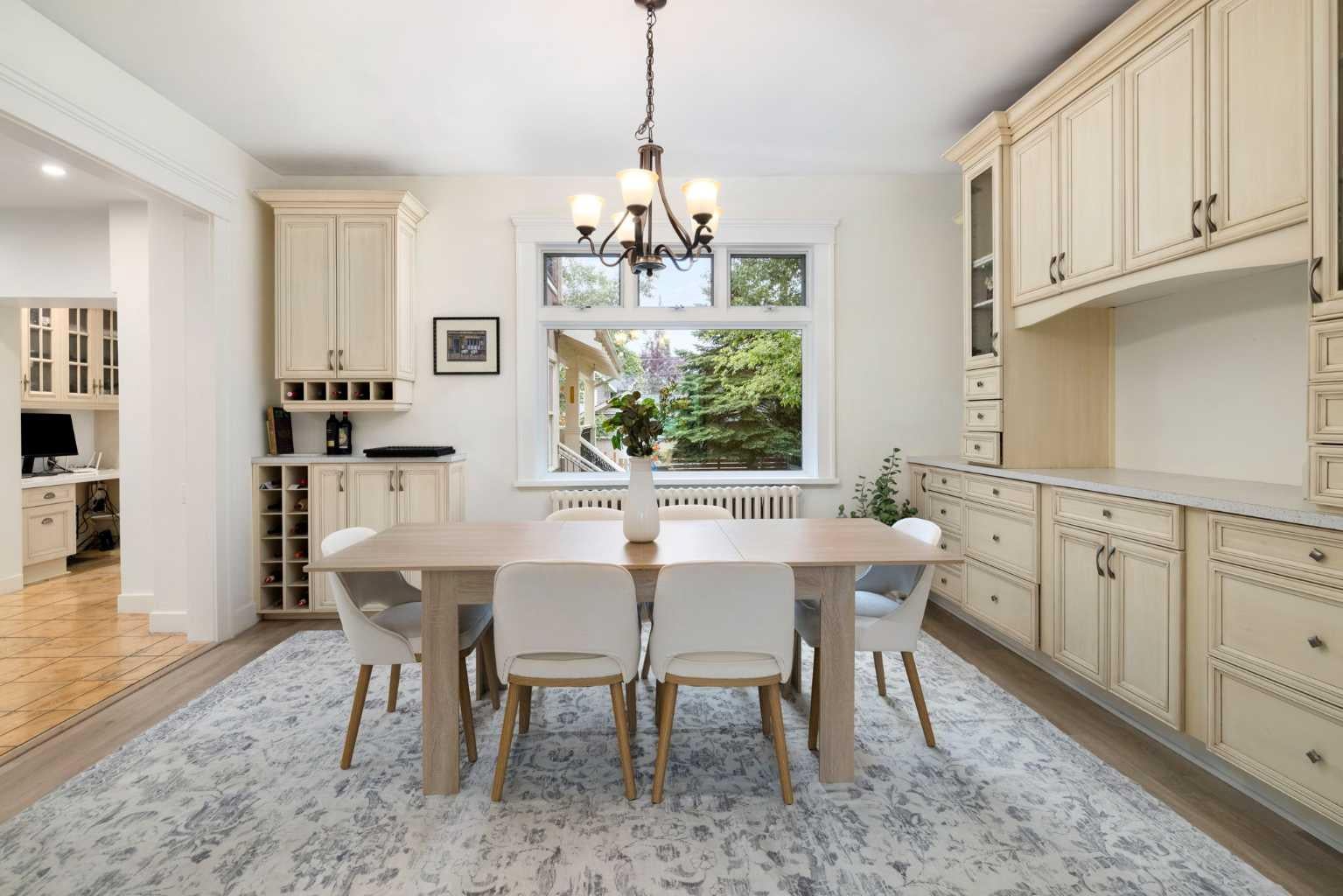 342 Superior Avenue SW