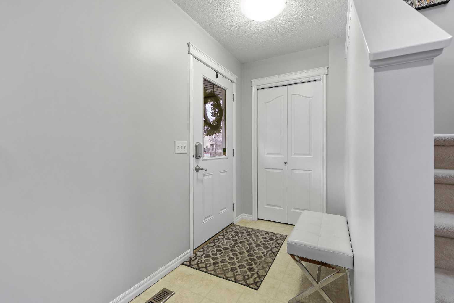 25 McKinnon Street NW