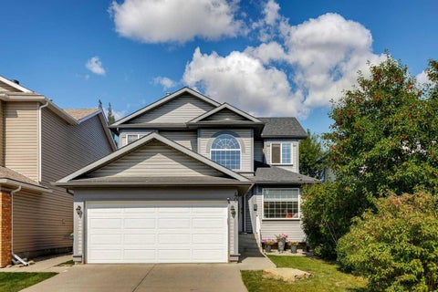 Photo of 40 Country Hills Bay NW, Calgary, AB T3K 4Y6 (MLS # A2343591)