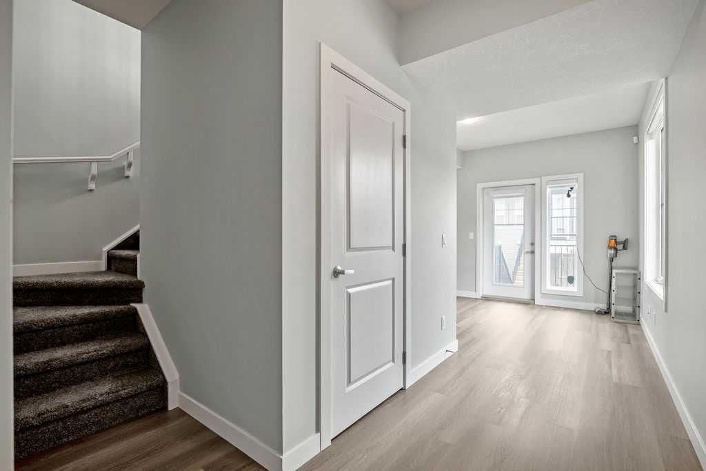 Photo of 902 Sage Hill Grove NW, Calgary, AB T3R 2A2 (MLS # A2312380)