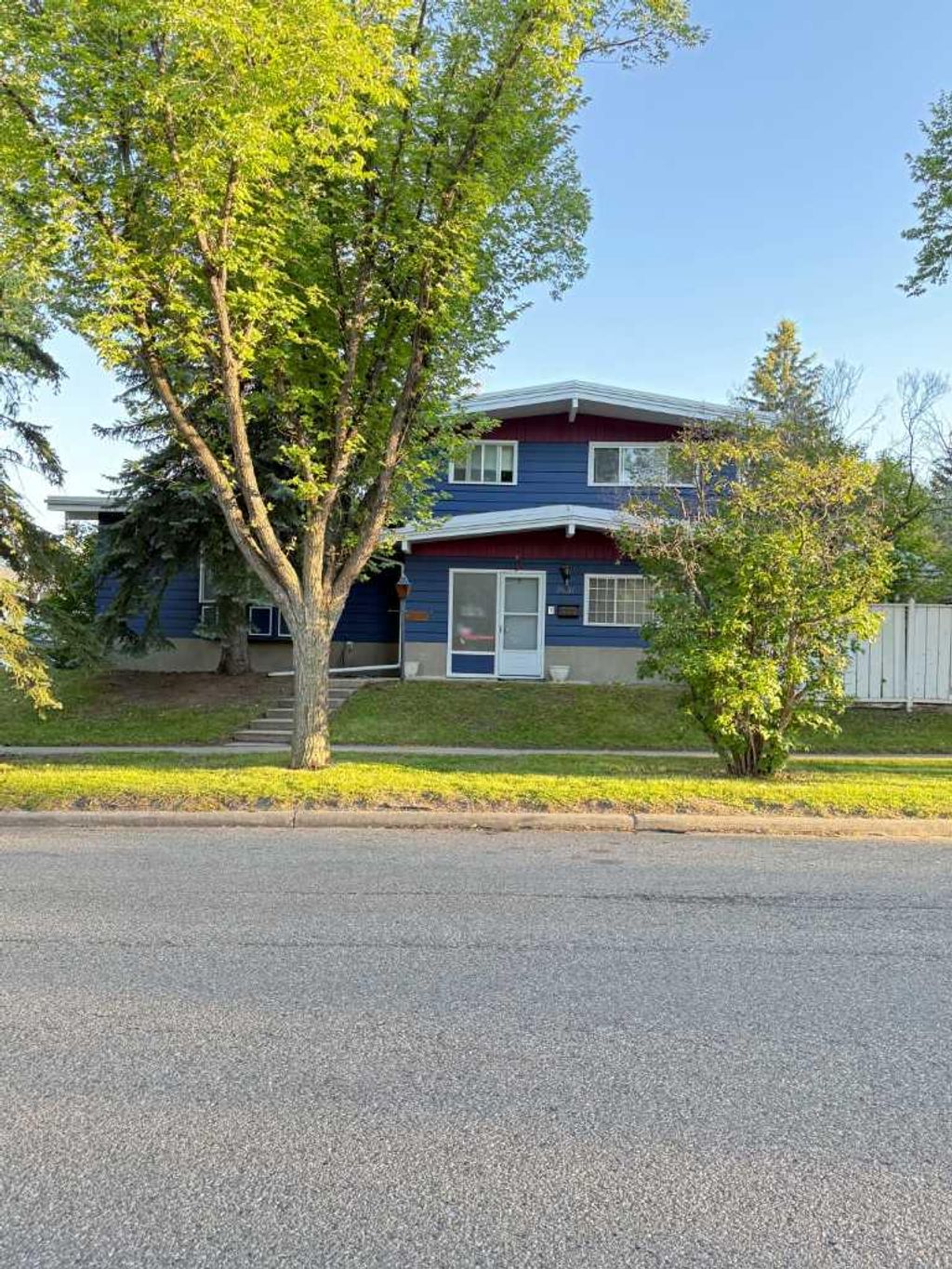 Photo of 3631 Varsity Drive NW, Calgary, AB T2L 1Z6 (MLS # A2295460)