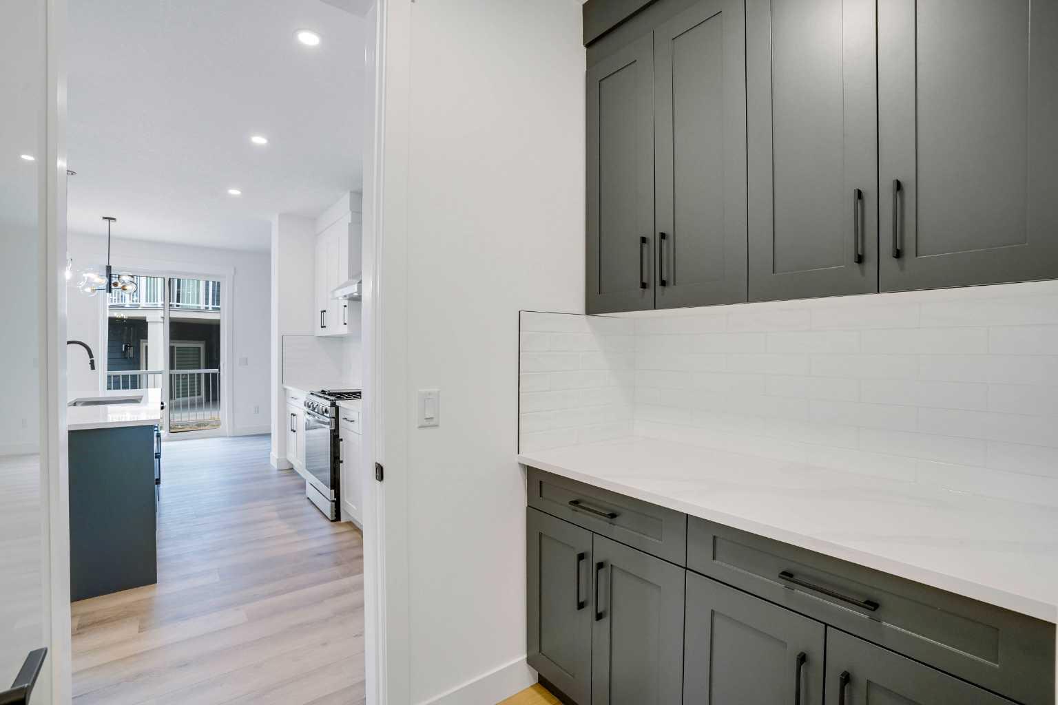 27 Heritage Close