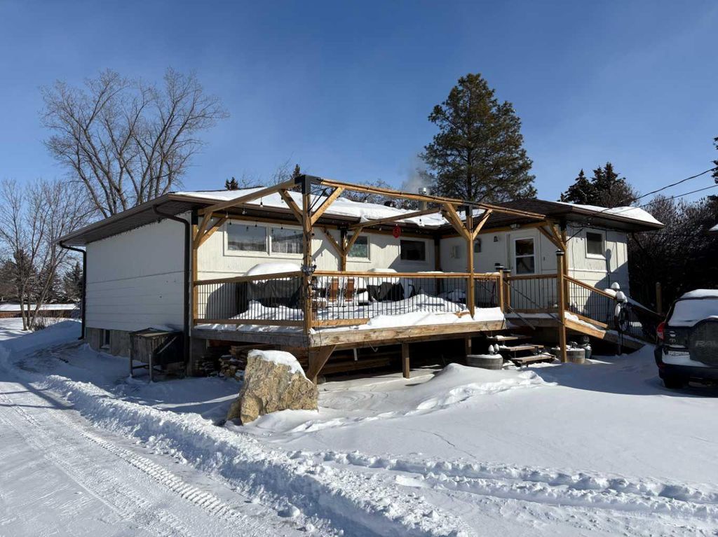 Photo of 4812 47 Avenue, Forestburg, AB T0B 1N0 (MLS # A2286873)