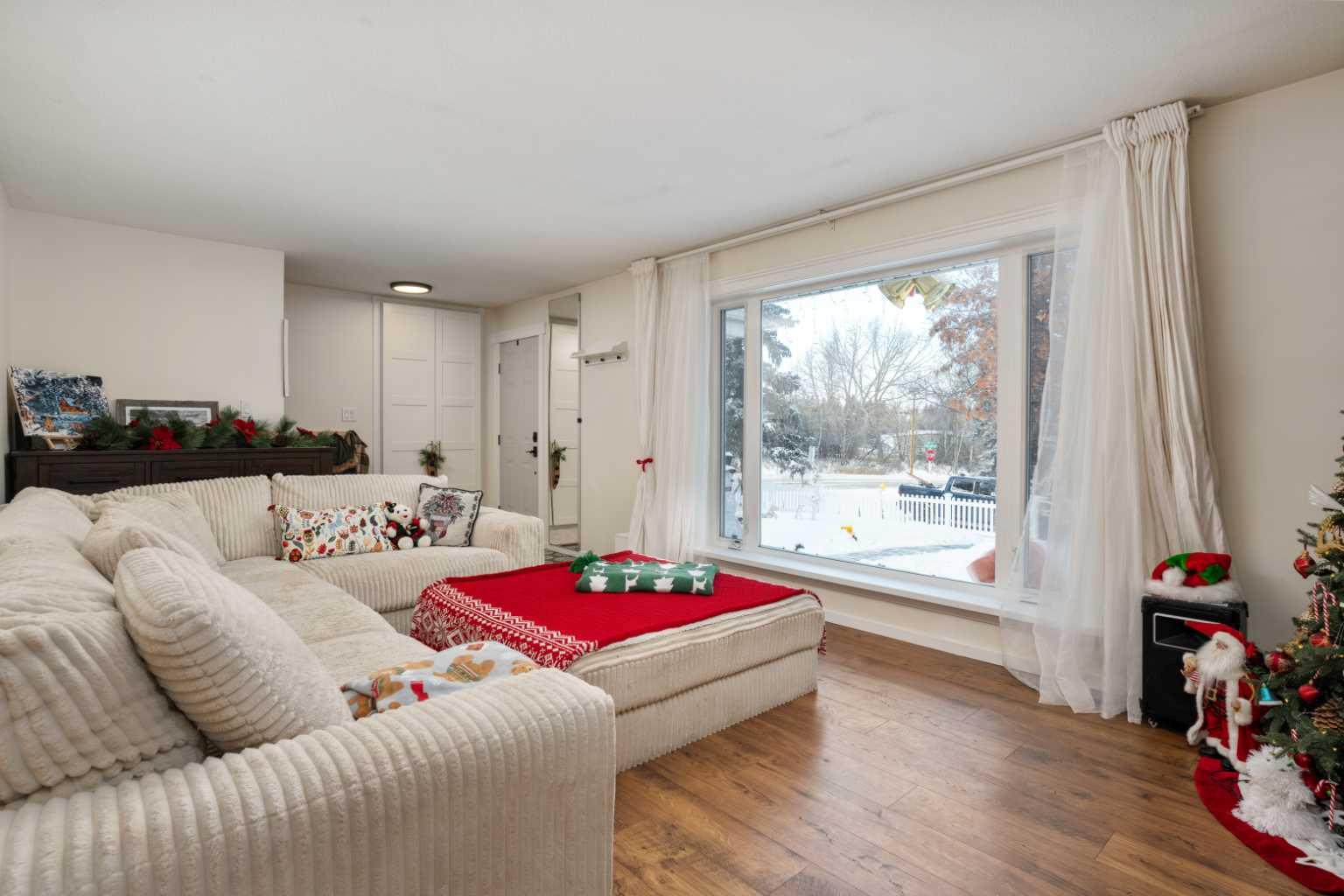 2 Grand Park Crescent