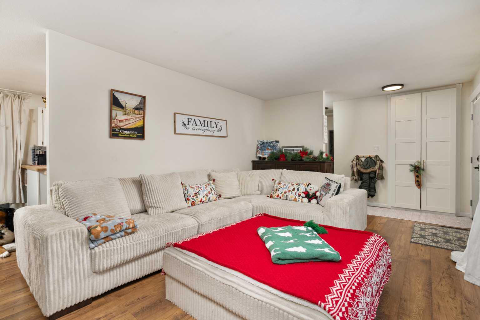 2 Grand Park Crescent