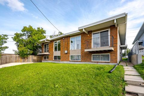 424 Sabrina Road SW Calgary AB T2W 1P9