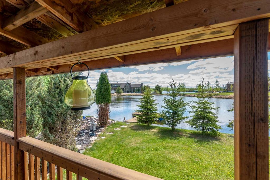Photo of 18 Sandpiper Estates, Sandy Beach, AB T9V 2S1 (MLS # A2318034)