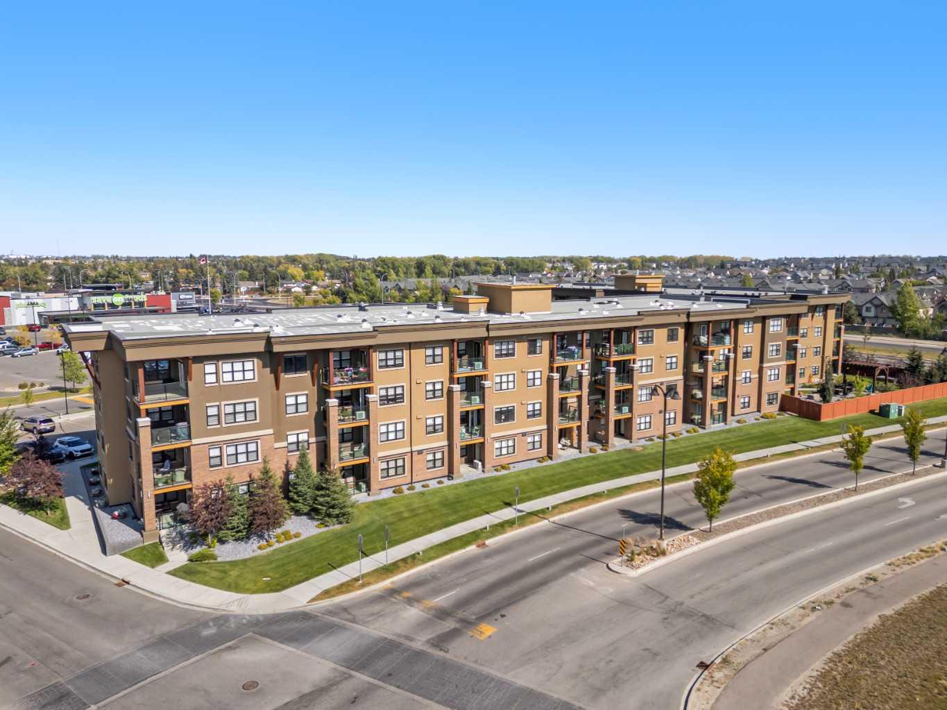 10 Market Boulevard SE 2105