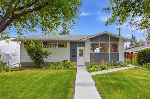 Photo of 2835 63 Avenue SW, Calgary, AB T3E 5J6 (MLS # A2342297)