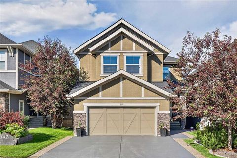 Photo of 146 Valley Pointe Way NW, Calgary, AB T3B 6B3 (MLS # A2327741)