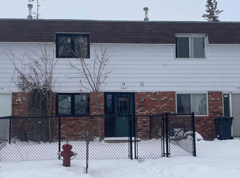 Photo of 307 8 Avenue, Bassano, AB T0J 0B0 (MLS # A2294886)