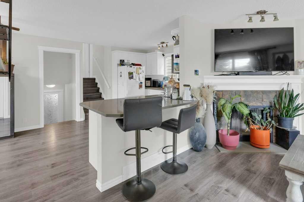 171 Erin Mount Place SE