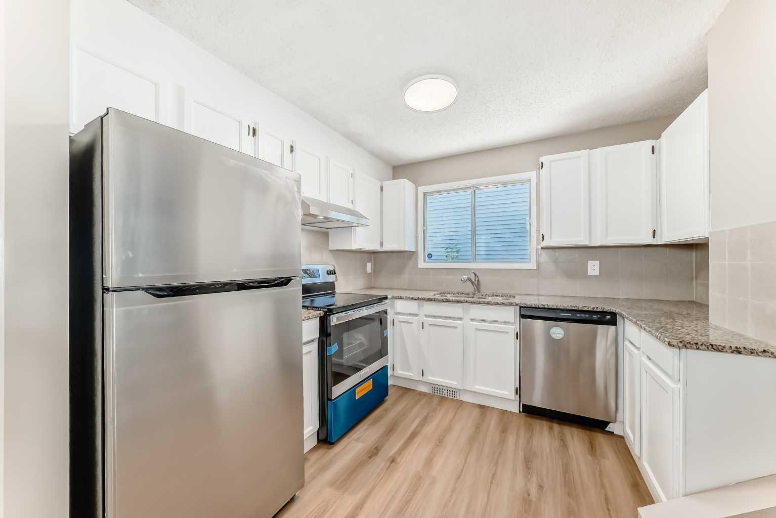 138 Sandstone Road NW