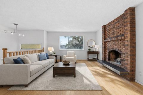 5720 Madigan Drive NE Calgary AB T2A 4P5