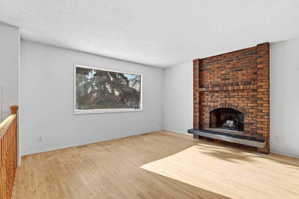 Photo of 5720 Madigan Drive NE, Calgary, AB T2A 4P5 (MLS # A2287526)