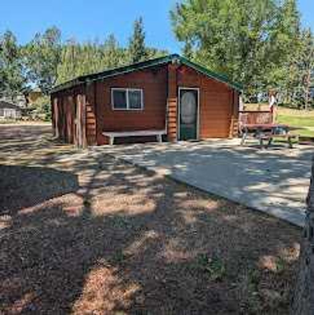 Photo of 5 S Avenue, Magrath, AB T0K 1J0 (MLS # A2296821)