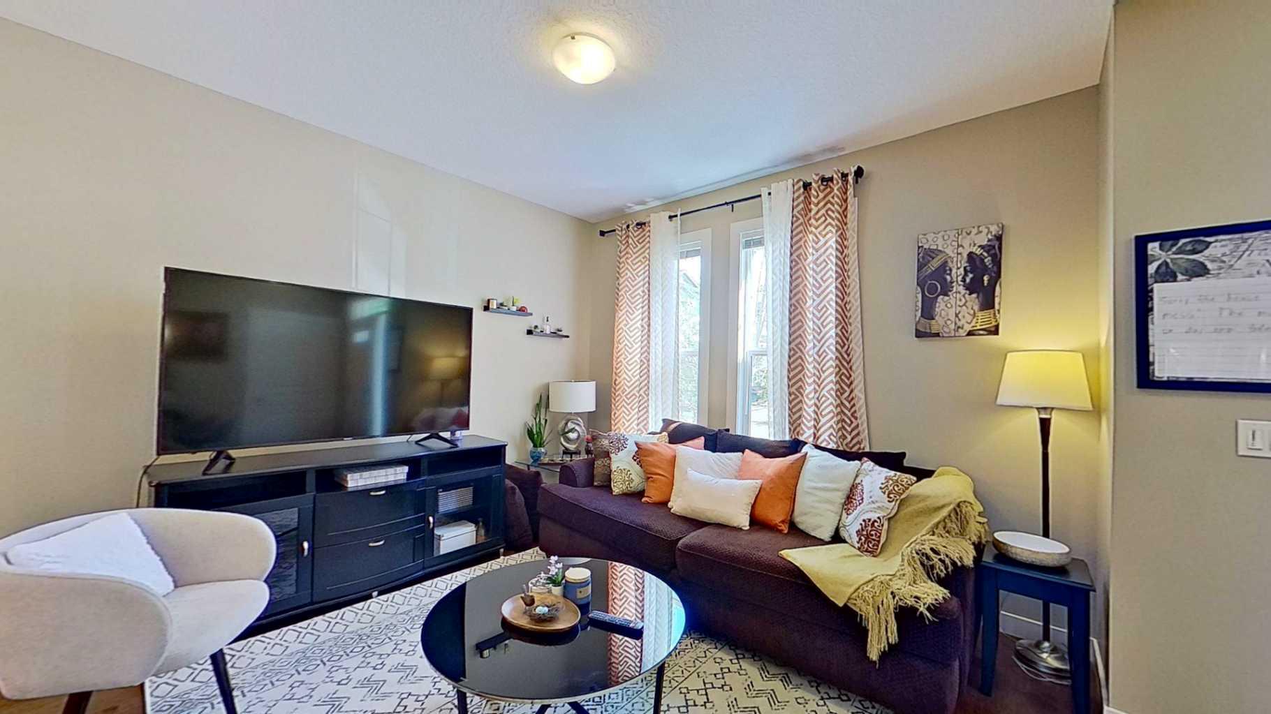 1304 Evanston Square NW