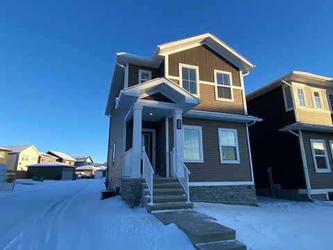 341 Ellen Park Crossfield AB T0M 0S0