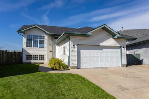 Photo of 133 Wellington Close, Blackfalds, AB T0M 0J0 (MLS # A2347541)