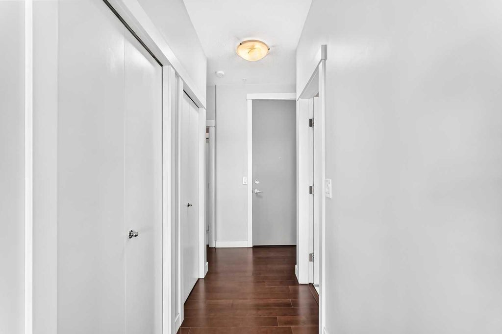 Photo of 1010 Centre Avenue NE #402, Calgary, AB T2E 4M6 (MLS # A2326113)