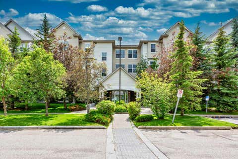 Photo of 2000 Applevillage Court SE #210, Calgary, AB T2A 7Z4 (MLS # A2329799)