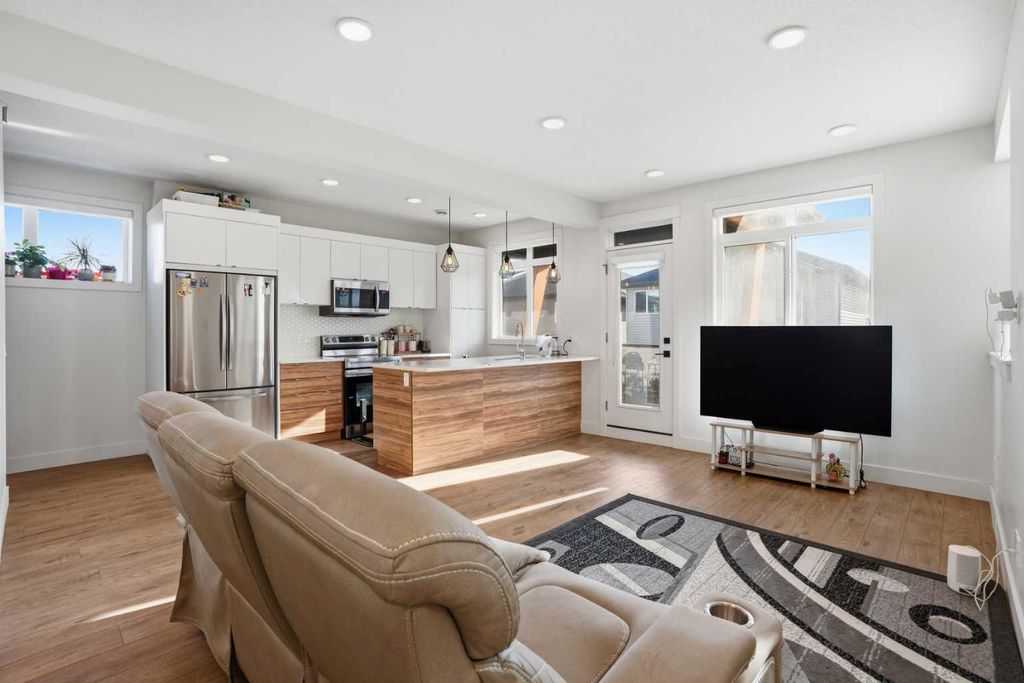 Photo of 10060 46 Street NE #402, Calgary, AB T3J 2H8 (MLS # A2302501)