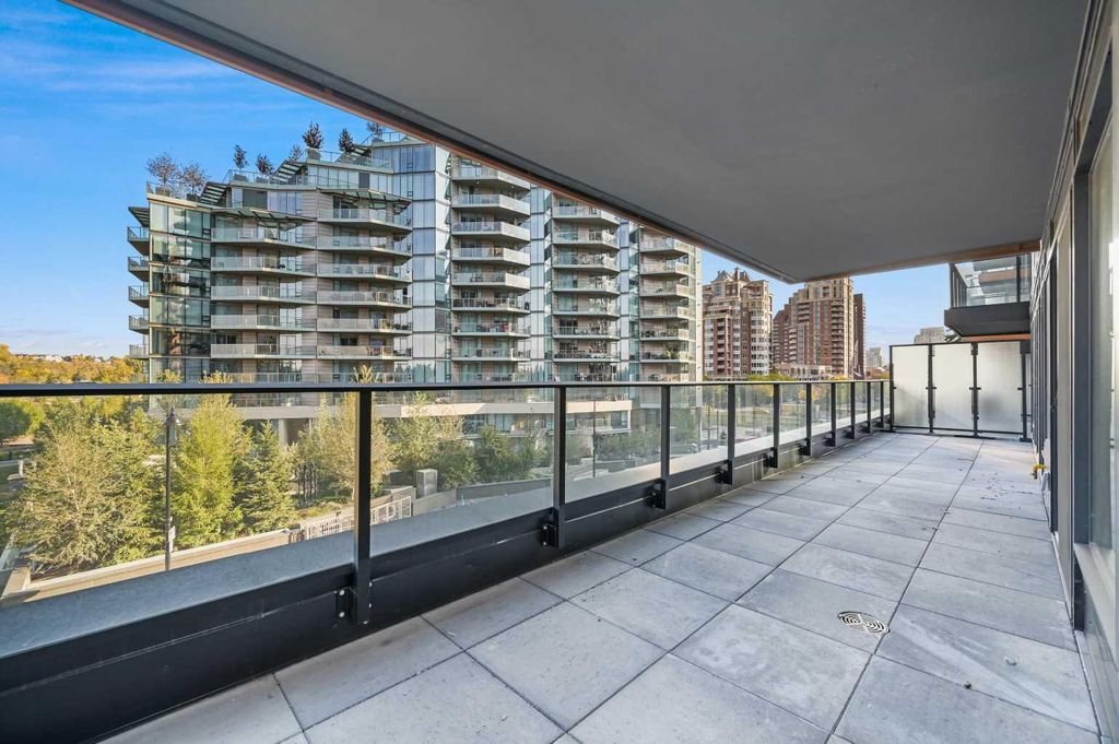 Photo of 730 2 Avenue SW #311, Calgary, AB T2P 1R8 (MLS # A2261023)