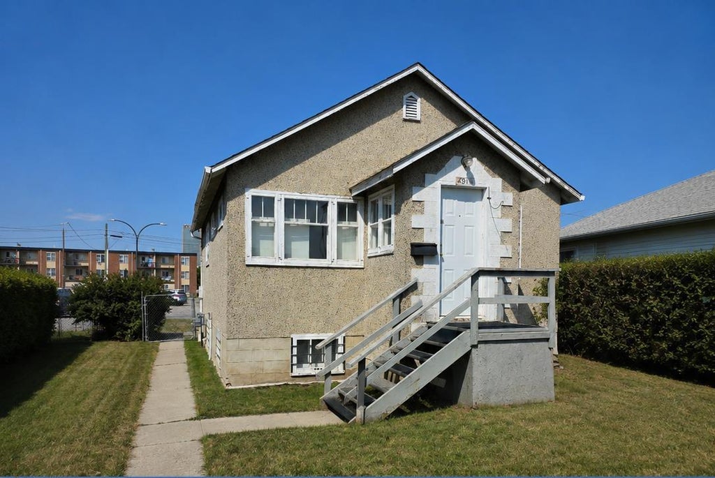 Photo of 4914 46 Street, Red Deer, AB T4N 1N3 (MLS # A2332941)