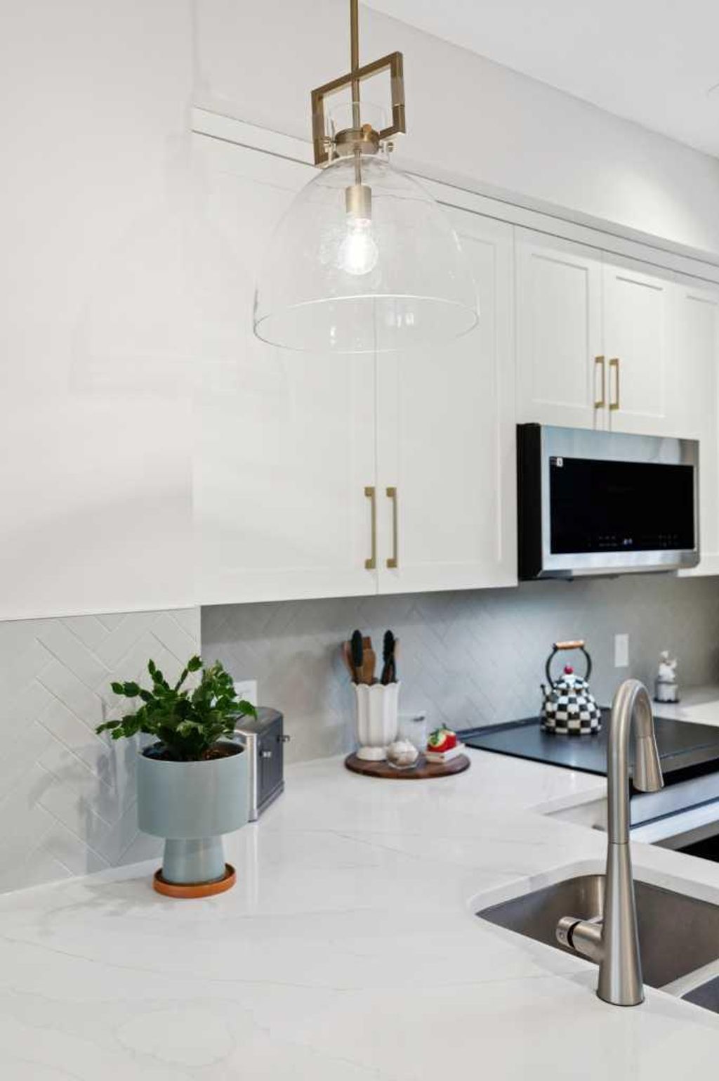 Photo of 1935 35 Street SW #7, Calgary, AB T3E 2X4 (MLS # A2289210)