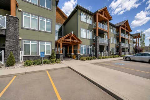 Photo of 1005A Westmount Drive #110, Strathmore, AB T1P 0C3 (MLS # A2320502)