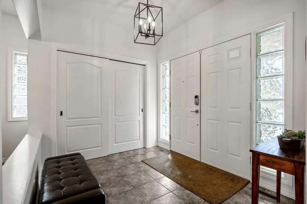 89 Evergreen Crescent SW