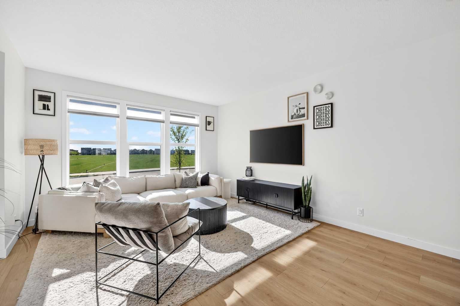 87 Heirloom Boulevard SE