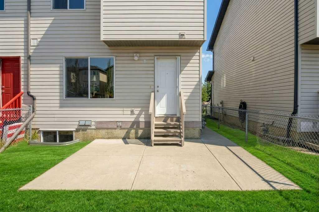 99 Covepark Square NE