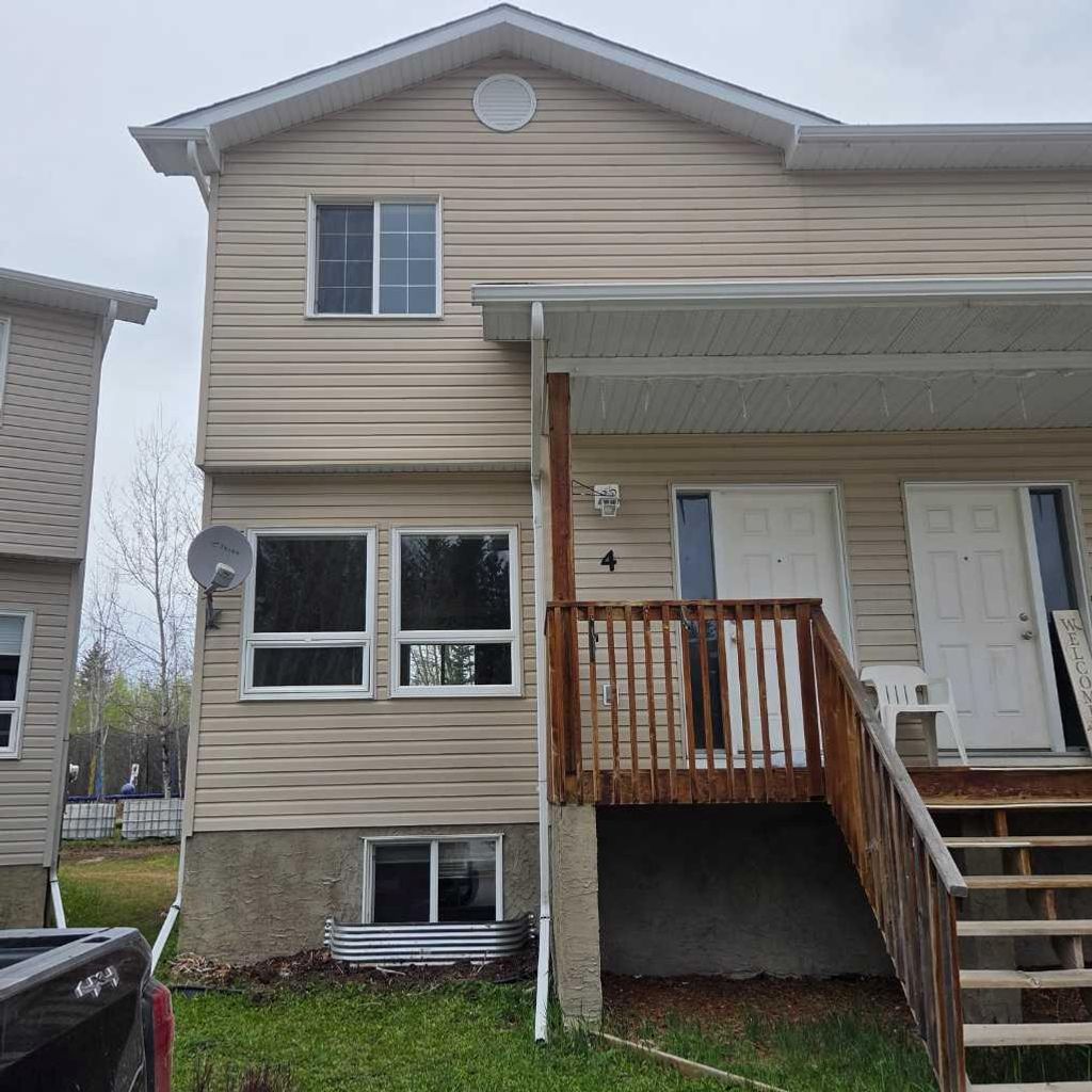 Photo of 624 41 Street St #4, Edson, AB T7E 1A4 (MLS # A2310806)