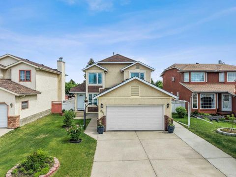 Photo of 957 Applewood Drive SE, Calgary, AB T2A 7M7 (MLS # A2320608)