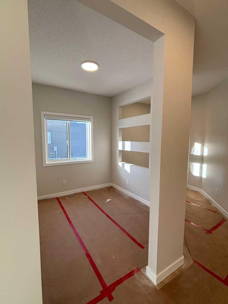 195 Chinook Winds Manor SW