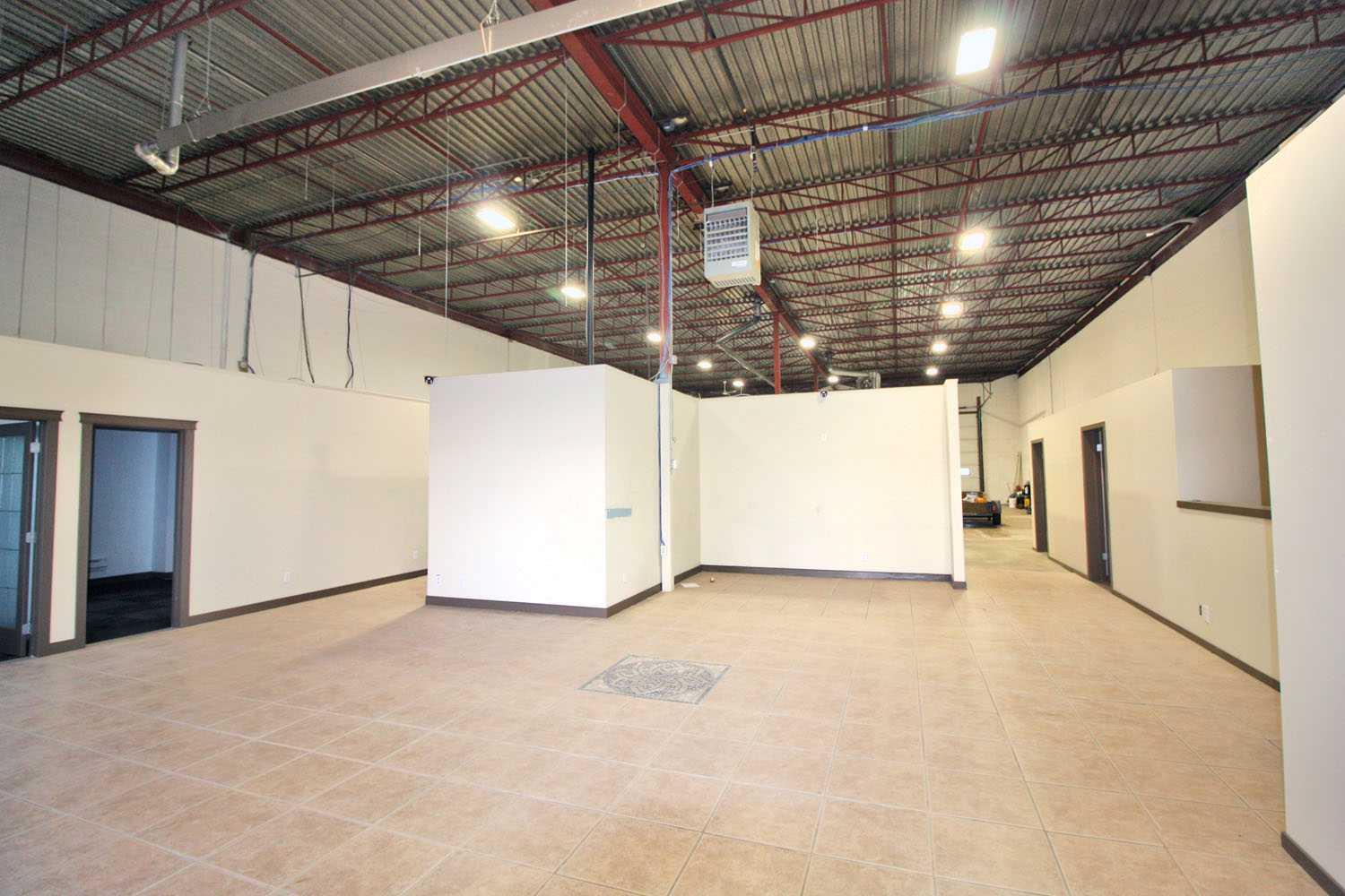 1925 39 Avenue NE Units 3-4