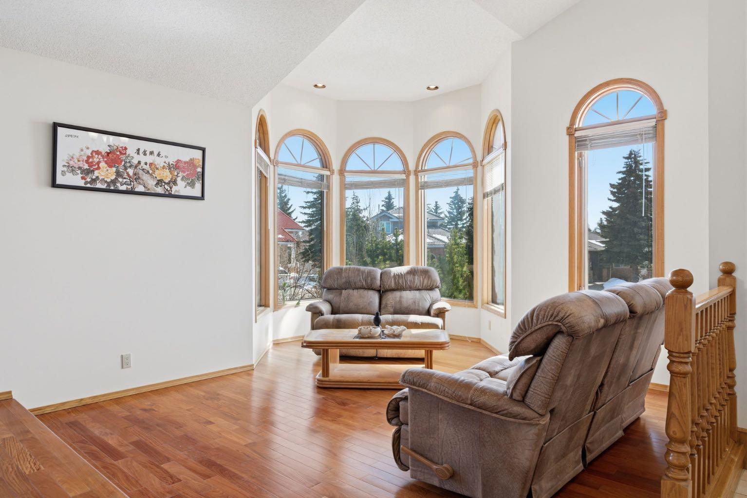 30 Edgeview Road NW