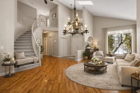 118 Sienna Hills Drive SW Calgary AB T3H 2C8