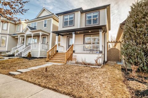 Property photo of 240 Prestwick Way Se, Calgary, AB T2z 2z5