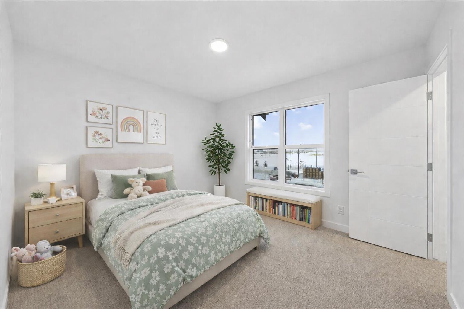 30 Rochester View NW 605