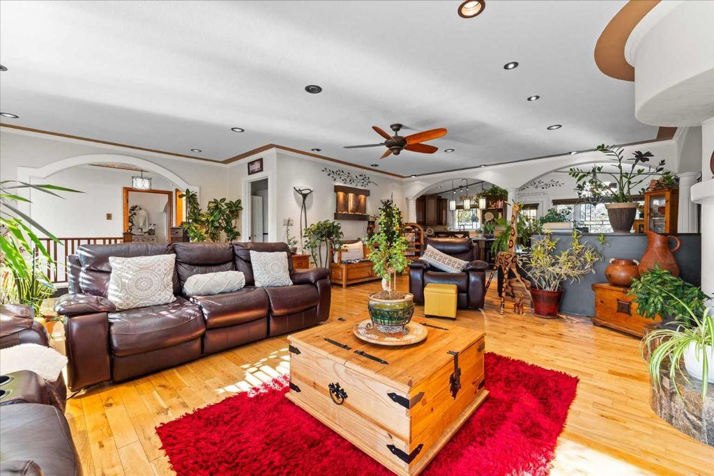 Photo of 11124 110a Avenue, Edmonton, AB T5H 1K1 (MLS # A2270853)