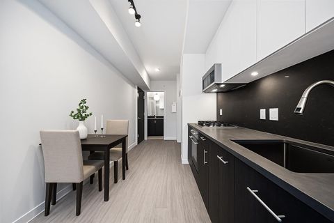 Photo of 730 2 Avenue SW #704, Calgary, AB T2P 1R8 (MLS # A2286077)