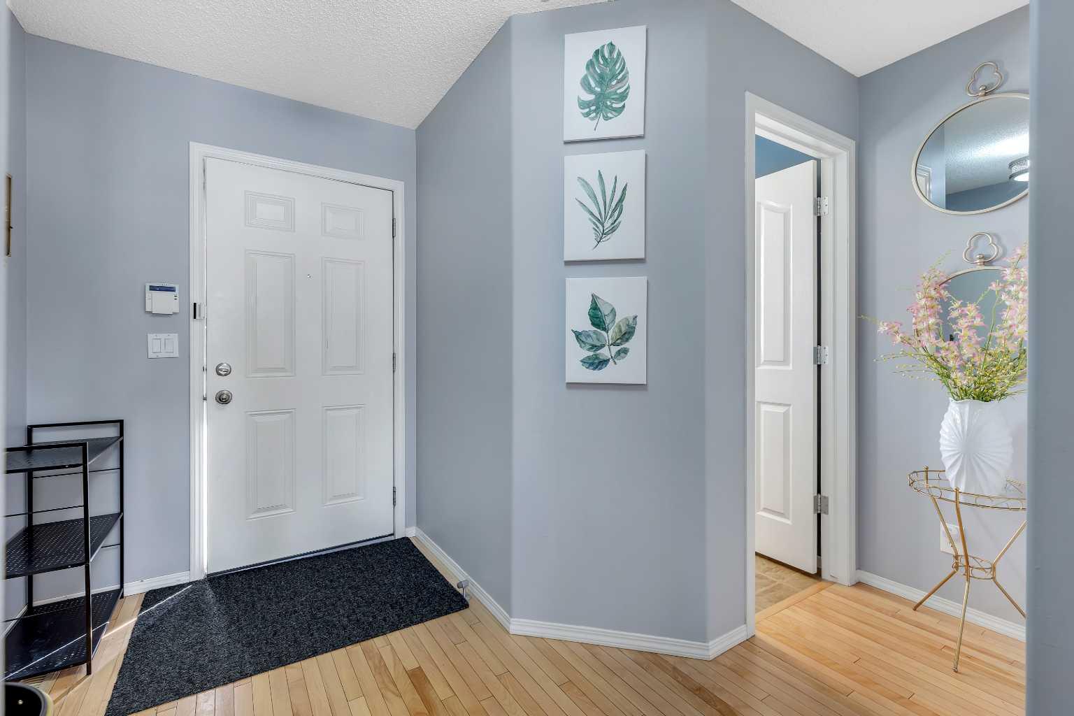 12 Cranberry Green SE